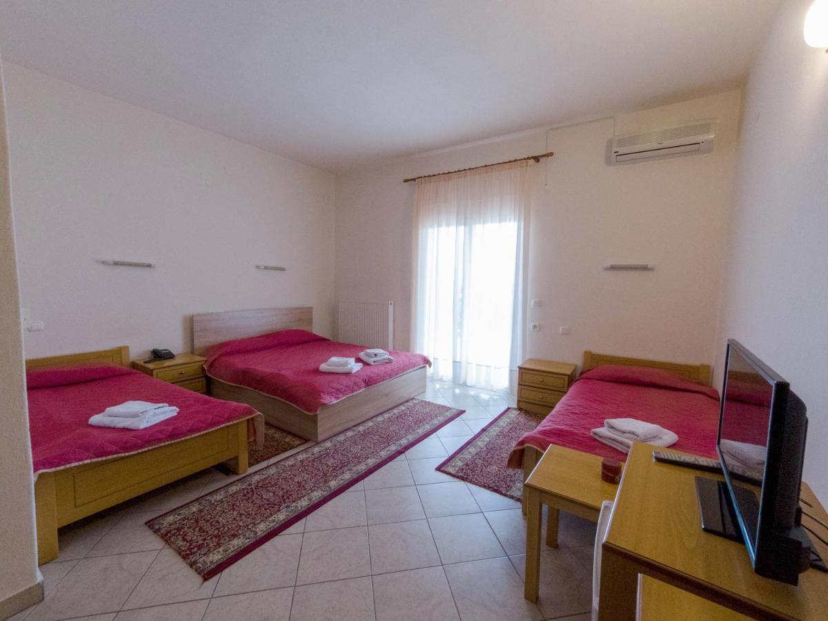 Hotel Kastro Sérvia Екстериор снимка