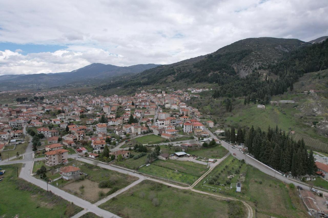 Hotel Kastro Sérvia Екстериор снимка
