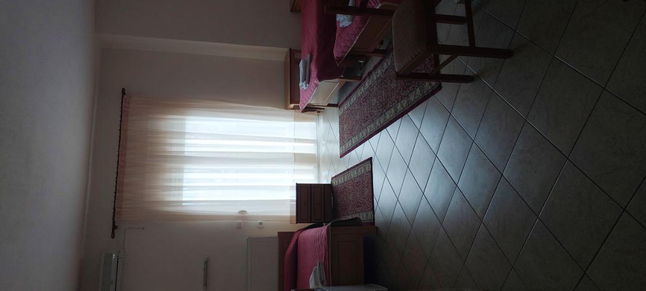 Hotel Kastro Sérvia Екстериор снимка