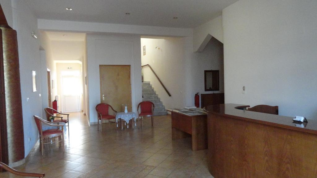 Hotel Kastro Sérvia Екстериор снимка