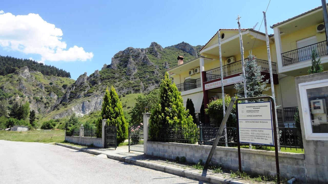 Hotel Kastro Sérvia Екстериор снимка